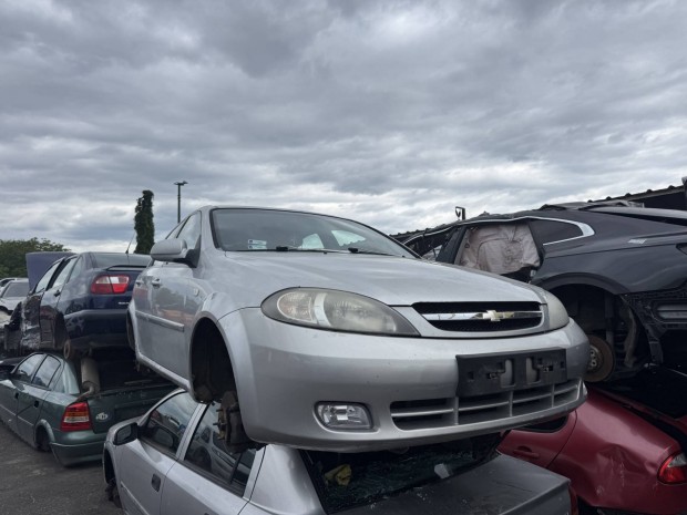 Chevrolett lacetti alkatrészek
