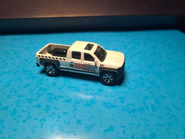 Chevy Silverado Matchbox 1:64