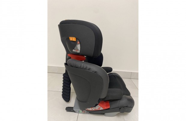 Chicco gyerekls 15-36kg isofix