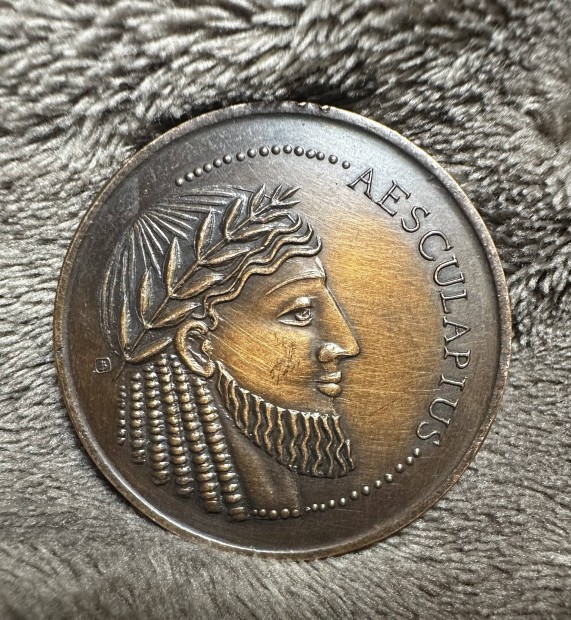 Chinoin Hungaria - Condita 1910" ktoldalas, bronz emlkrem