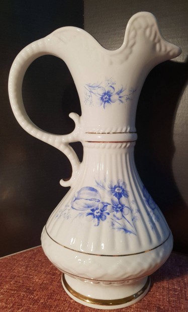 Chodziez porceln karaffa - kancs, virg mintval aranyozssal. 23 cm