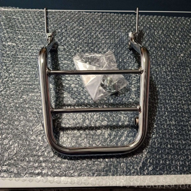 Chopper h�ts� csomagtart�