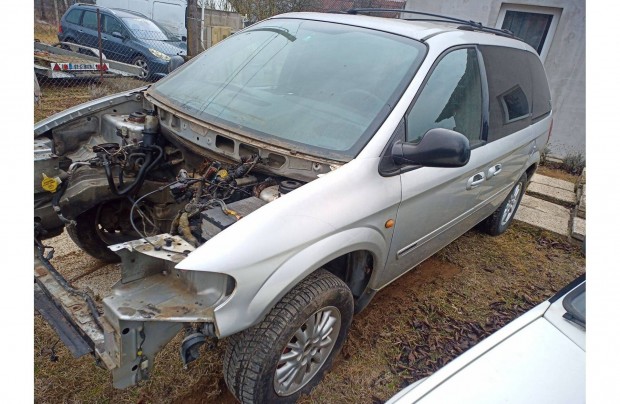 Chrisler Voyager RG 2.8 CRDI limited alkatrészek 2007