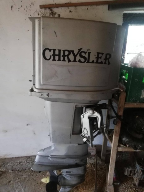 Chrysler 105 Csnakmotor