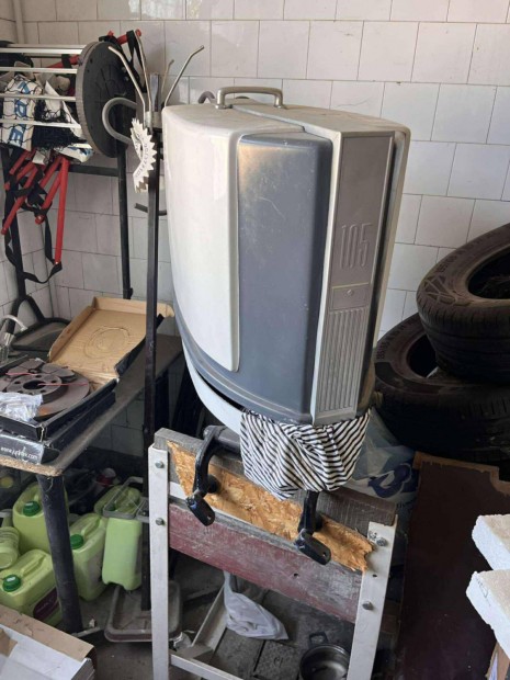 Chrysler 105 klmotor + rengeteg alkatrsz