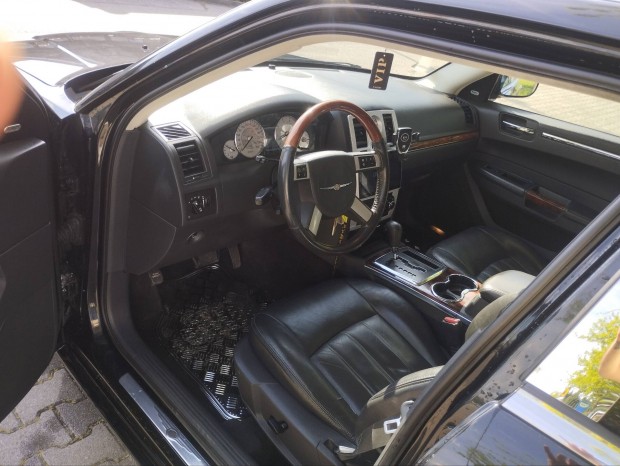 Chrysler 300 C