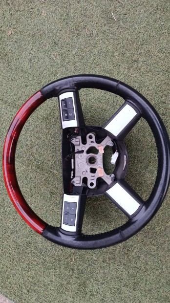 Chrysler 300c b�r - fa - multi korm�ny gy�ri