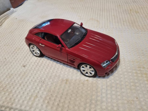 Chrysler Crossfire 1:18 modellaut