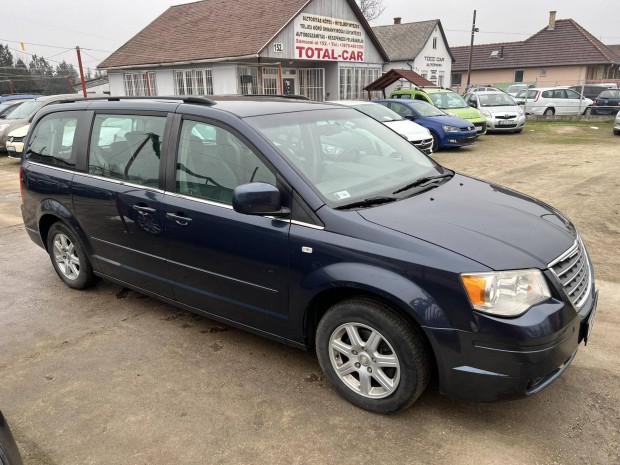 Chrysler GRAND Voyager 2.8 CRD Limited (Automat...