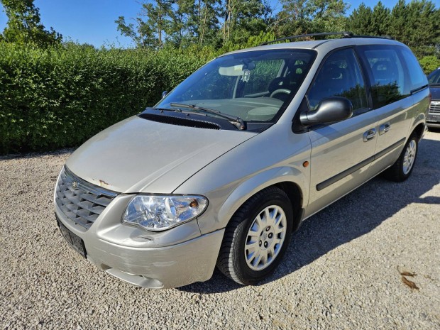 Chrysler Voyager 2.5 CRD SE (7 személyes ) kevé...