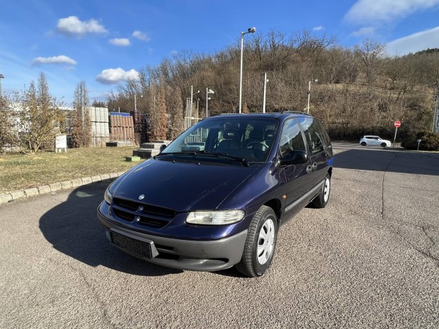 Chrysler Voyager Grand2.5 TD SE (7 személyes )...