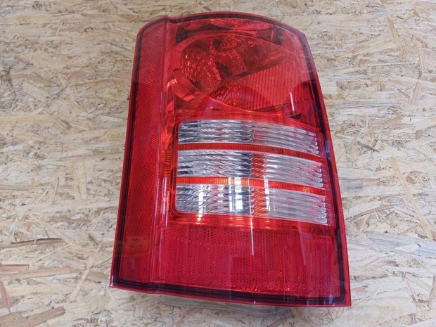 Chrysler Voyager  (2002-2008) Bal H�ts� L�mpa �j