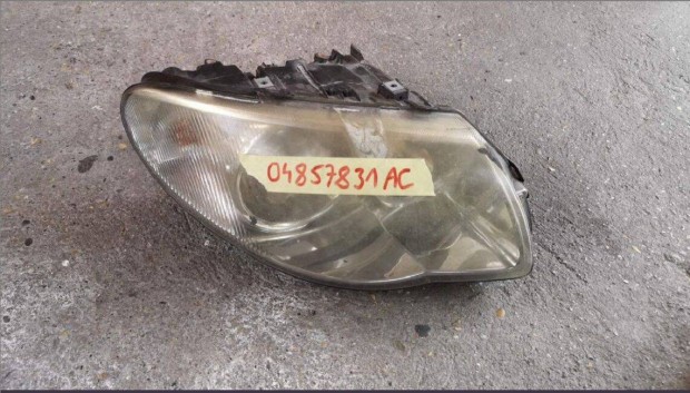 Chrysler Voyager bontott jobb els fnyszr elad
