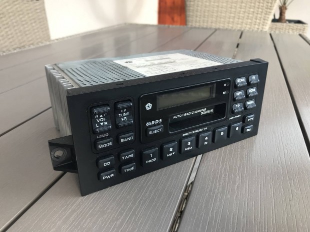 Chrysler auto radio magno fejegysg