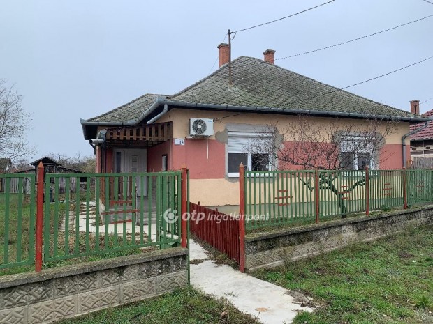 Cibakh�zai elad� 74 nm-es h�z