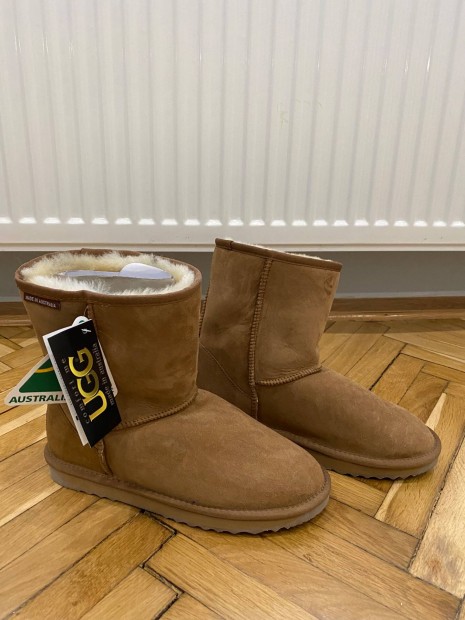 Cimks. Teljesen j Uggs 42- es mret