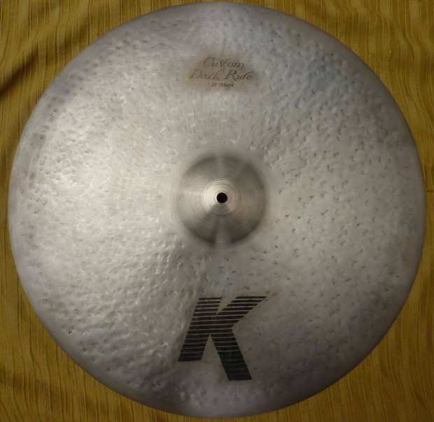 Cintnyr Zildjian K Custom Dark 22"-os Ride (kisr)