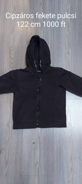 Cipzros fekete pulcsi 122 cm