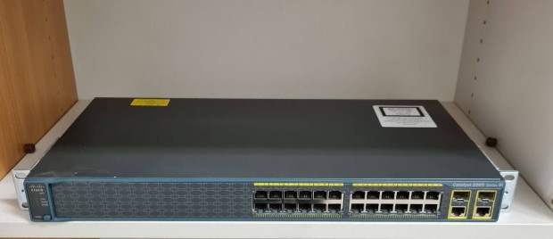 Cisco 2960+24TC-S switch