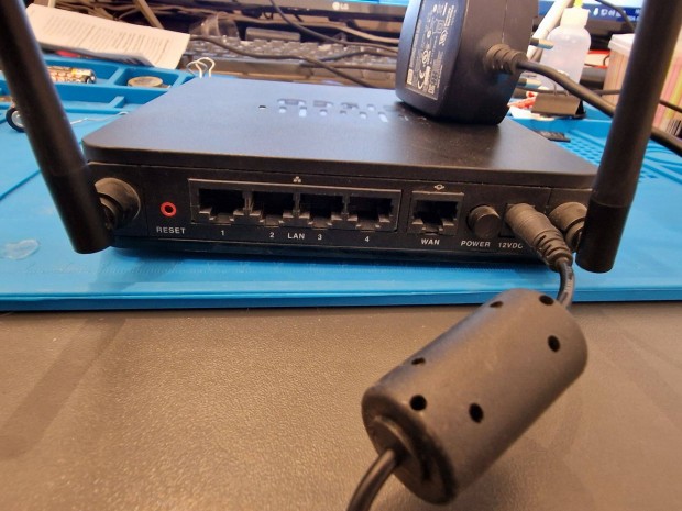 Cisco RV215W Wireless-N VPN firewall tzfal, router