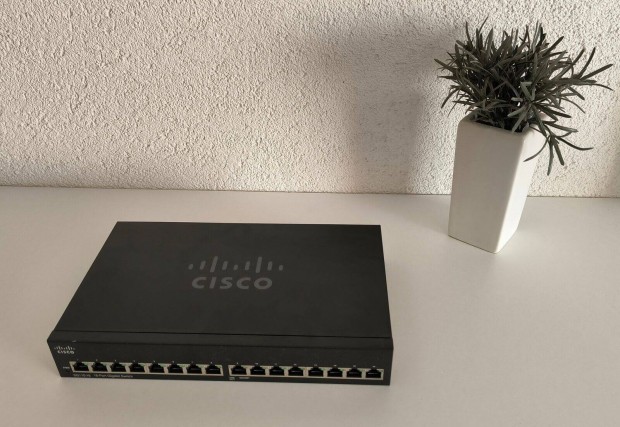 Cisco SG110-16 16-Port Gigabit Switch