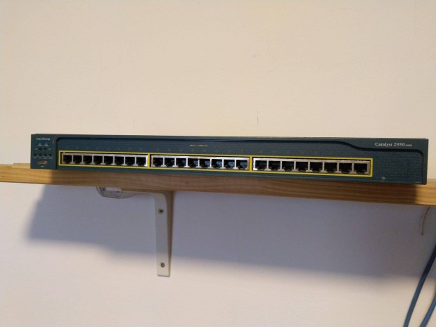 Cisco switch WS-C2950-24