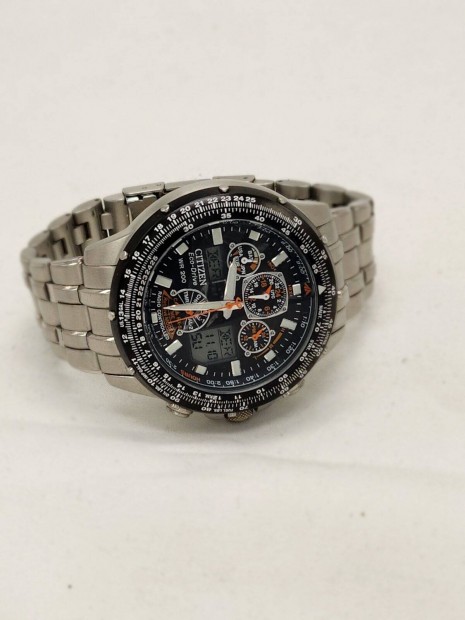 Citizen Eco-drive Skyhawk U600 karra