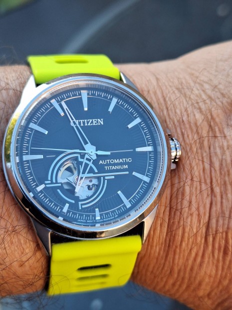 Citizen super titán automata férfi karóra