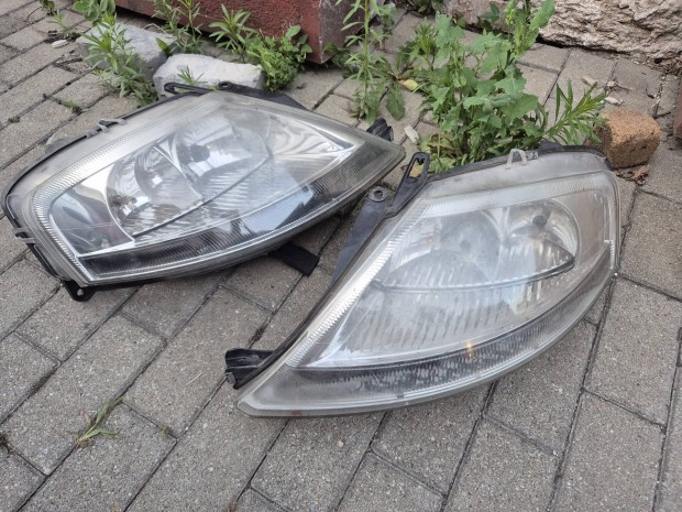 Citroën C3 Első Fényszórók