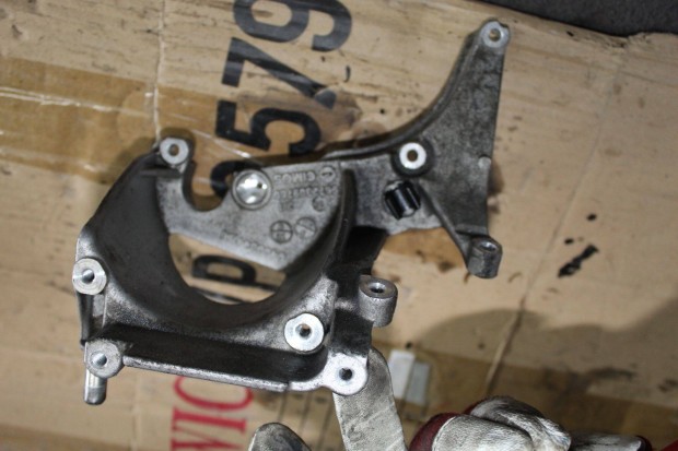 Citroën C3 Picasso 1.6HDI gázolajszűrő tartó konzol 9672309780