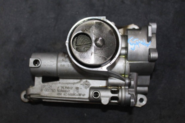 Citroën C4 (2007 - 2013) 1.6B motorolaj szivattyú 757601280