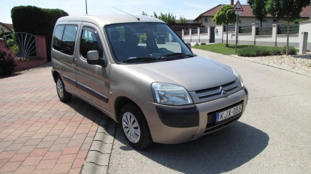 Citroen Berlingo 1.4 Multispace Gyönyörű! Tip-T...