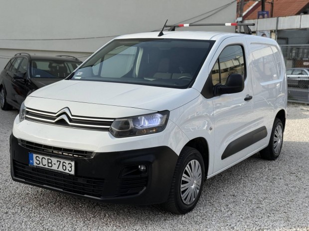 Citroen Berlingo 1.5 Bluehdi 75 Club M (3 szem�...