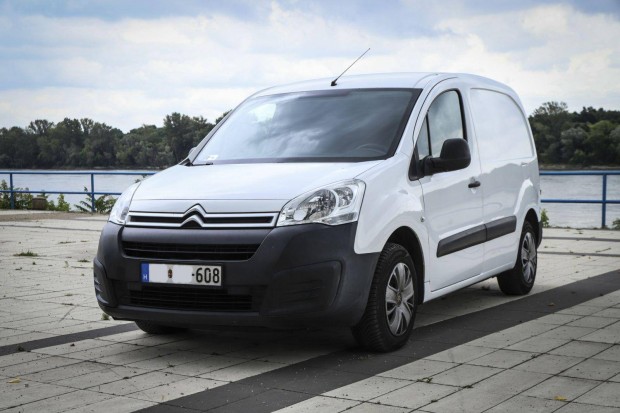 Citroen Berlingo 1.6 Bluehdi 75 Club M (3 szem...