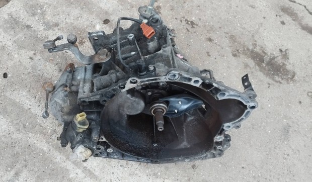 Citroen Berlingo 1.9D váltó 20DM47