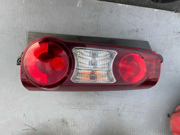 Citroen Berlingo 2 Partner 2 faceliftes tgk jobb h�ts� l�mpa 2013-