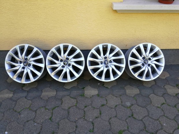 Citroen Berlingo, C 4 Picasso gyri alufelni garnitra 6,5-17"