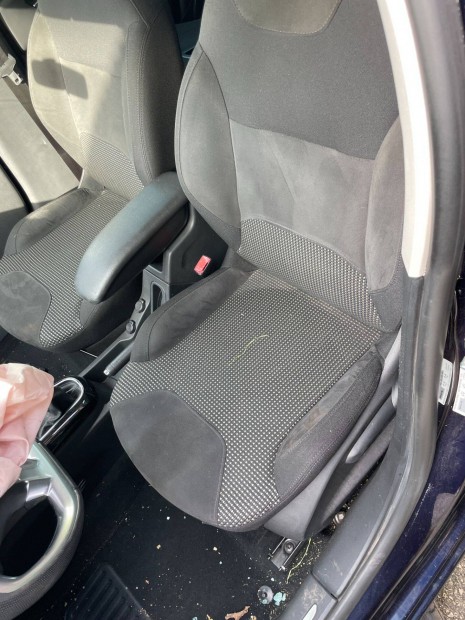 Citroen C3 III 2009- exclusive komplett belső,ülések, kárpitok eladók