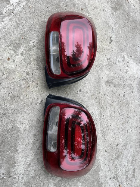 Citroen C3 III hátsó lampa pár