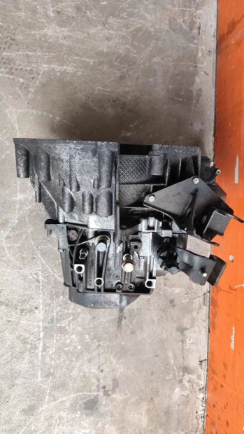 Citroen C3 Peugeot 2008�2010- 1.6 Sebess�gv�lt� sebv�lt� v�lt� 5520