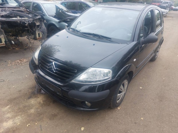 Citroen C3 karosszéria elemei fekete