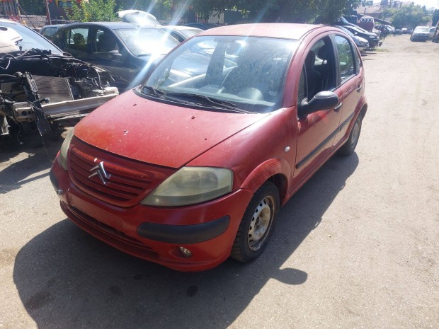 Citroen C3 karosszéria elemei piros