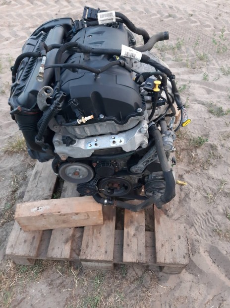 Citroen C3 picasso 8FS  motor elad 
