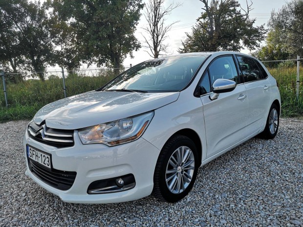 Citroen C4 1.6 HDi Collection Szervizkönyves.Di...
