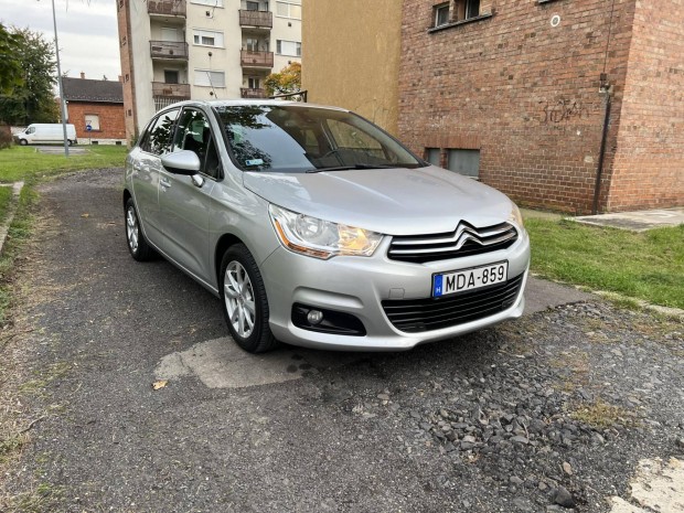 Citroen C4 1.6 VTi Collection 106.E KM.Szép ÁLL...