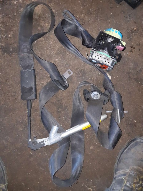 Citroen C4 Grand Picasso Bal Els� Biztons�gi �v + �vfesz�t�