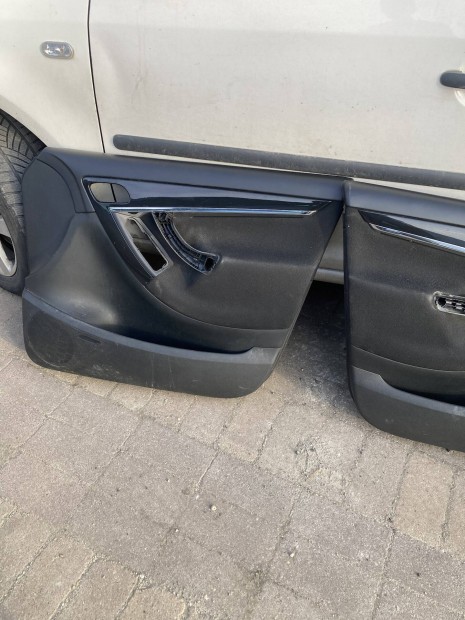 Citroen C4 Grand Picasso ajtó kárpit garnitúra (2007-13)
