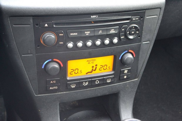 Citroen C4 I klmavezrl ftsllt kapcsol ftskonzol! 9658084577