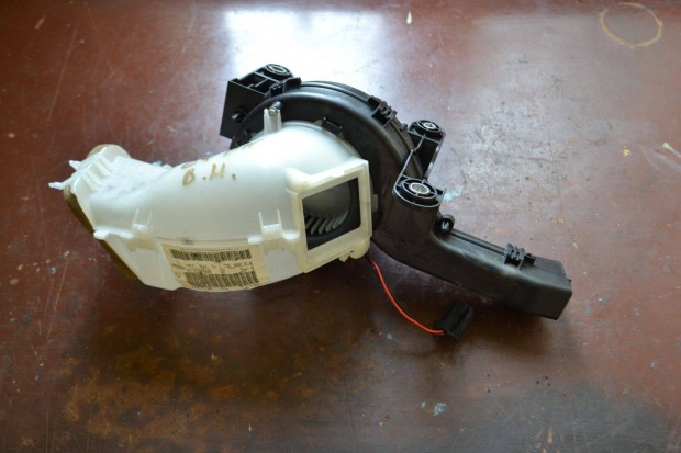 Citroen C4 Piccaso hátsó fűtőmotor fűtőventilátor 173610100 9650872580