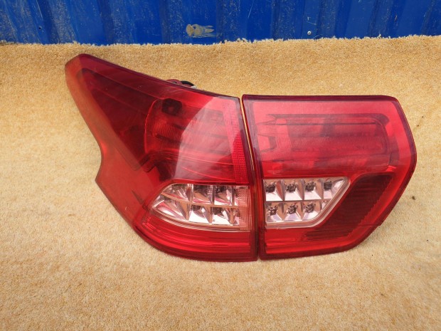 Citroen C5 3 RD 2008- gyári bal 9681074180 hátsó külső lámpa